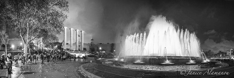 L901916bwpan Barcelona Fountains